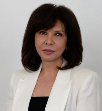 Naz Ara | Beaches Therapy Group